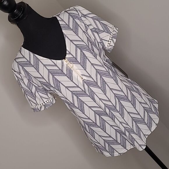 Fifty Street sz PL geometric design  tunic  top NWT - Picture 1 of 8